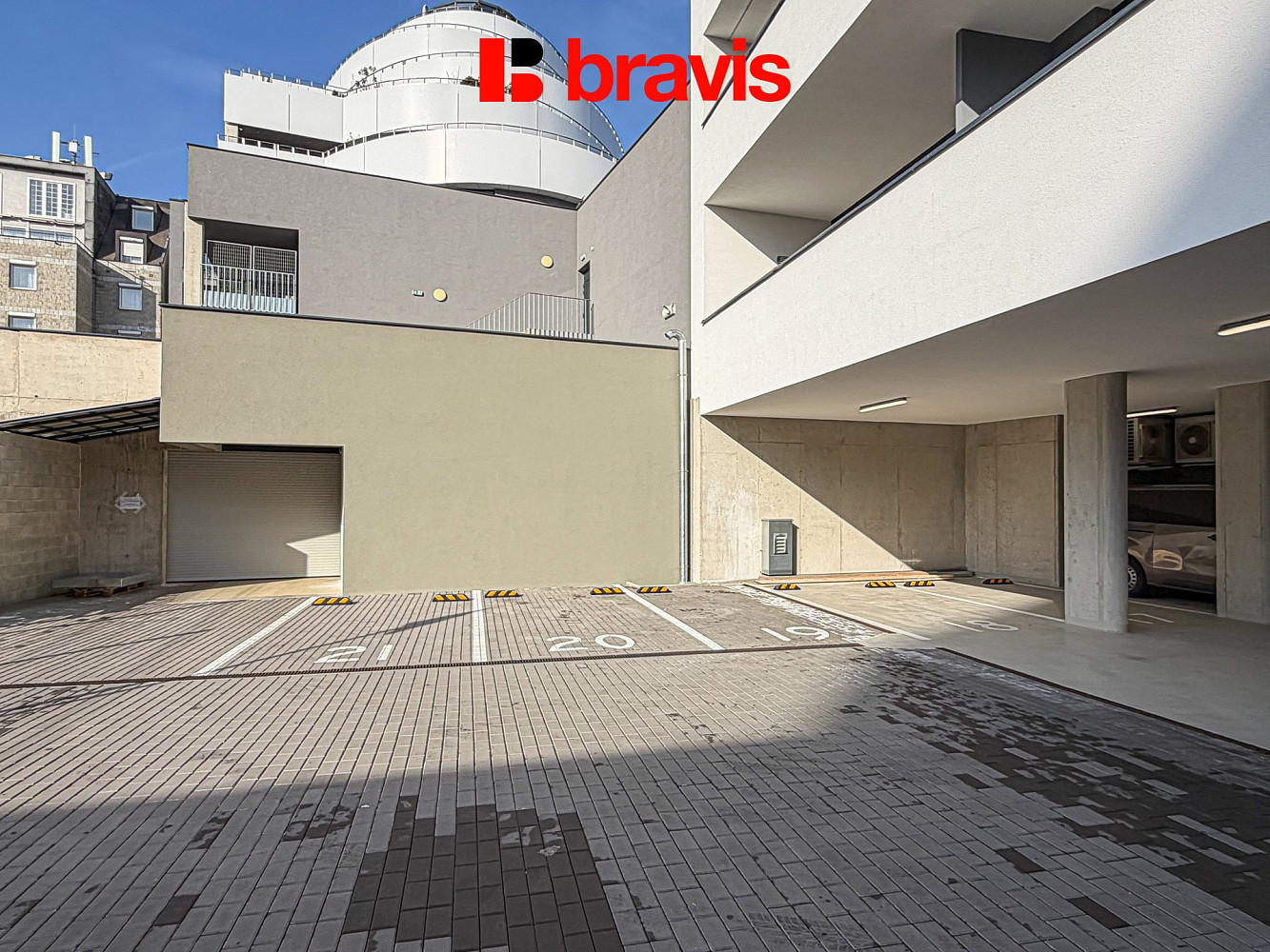 Pronájem parkovacího stání, brno - štýřice, ul. vídeňská, naproti nemocnici milosrdných bratří — photo 3