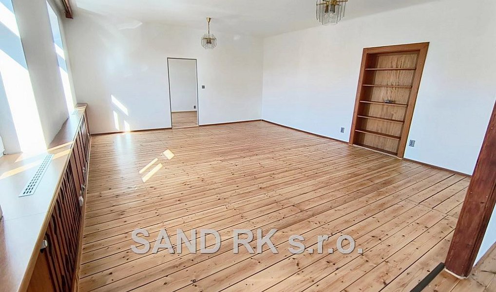 Prodej bytu 4+1 130 m², Plzeň – náhled fotky 13