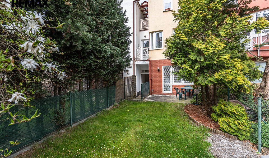Prodej domu 330 m² s pozemkem 183 m², Praha – náhled fotky 12