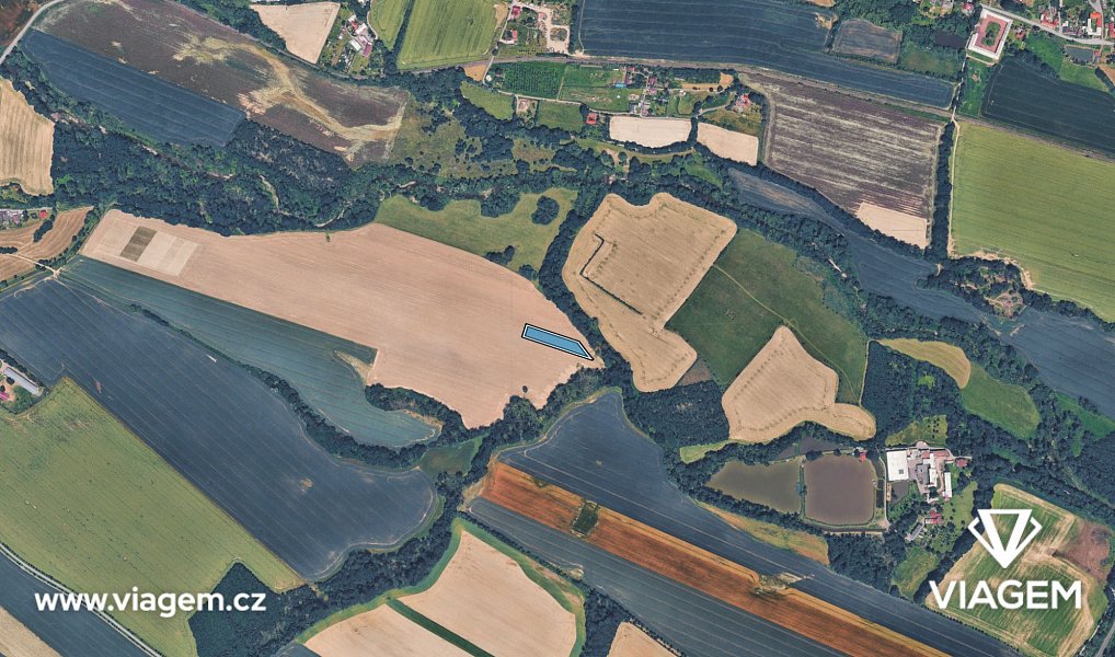 Prodej pole 577 m², Vražné – náhled fotky 3