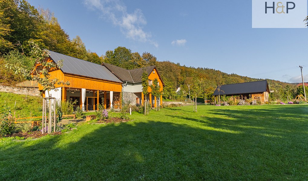 Prodej ubytovacího objektu 580 m², Oskava – náhled fotky 16
