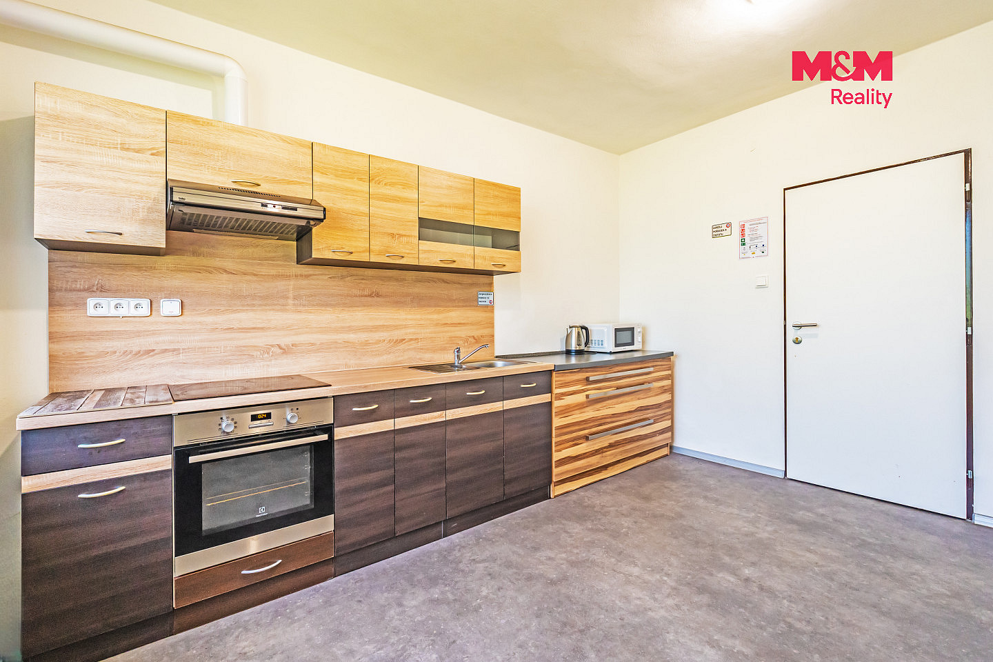 Prodej nájemního domu, činžáku 380 m² — photo 3
