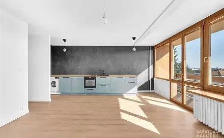 Pronájem bytu 3+kk 80 m², K Sokolovně, Hradec Králové - Věkoše