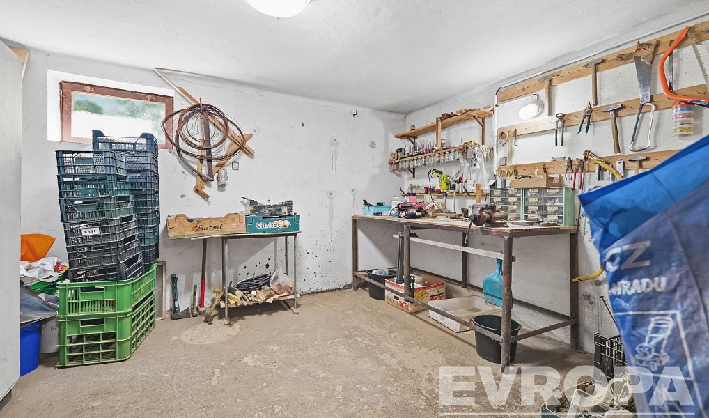 Prodej domu 150 m² s pozemkem 1 131 m², Lovčice – náhled fotky 32