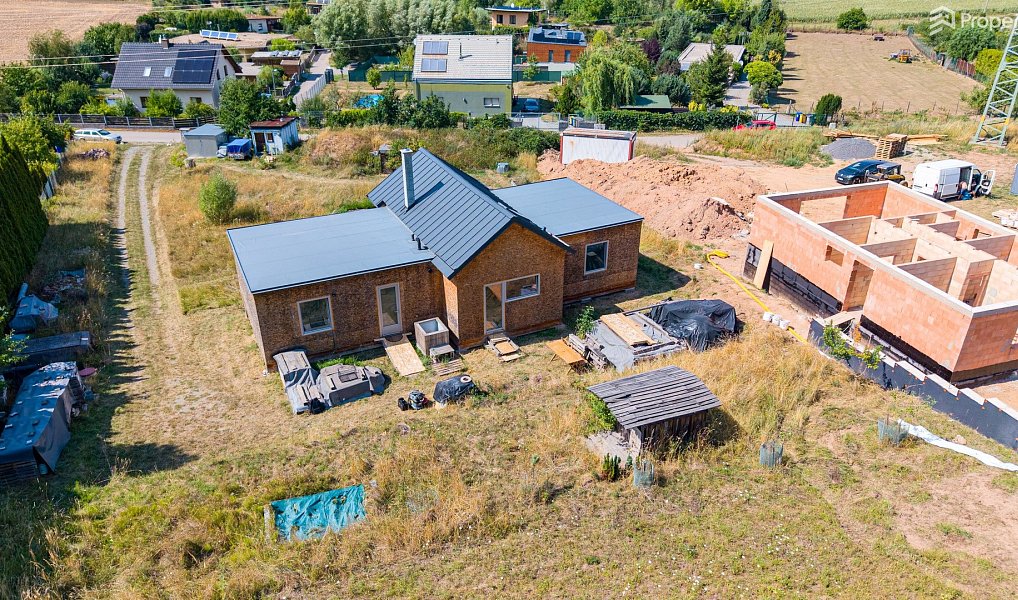 Prodej domu 119 m² s pozemkem 2 192 m², Hradčany – náhled fotky 3