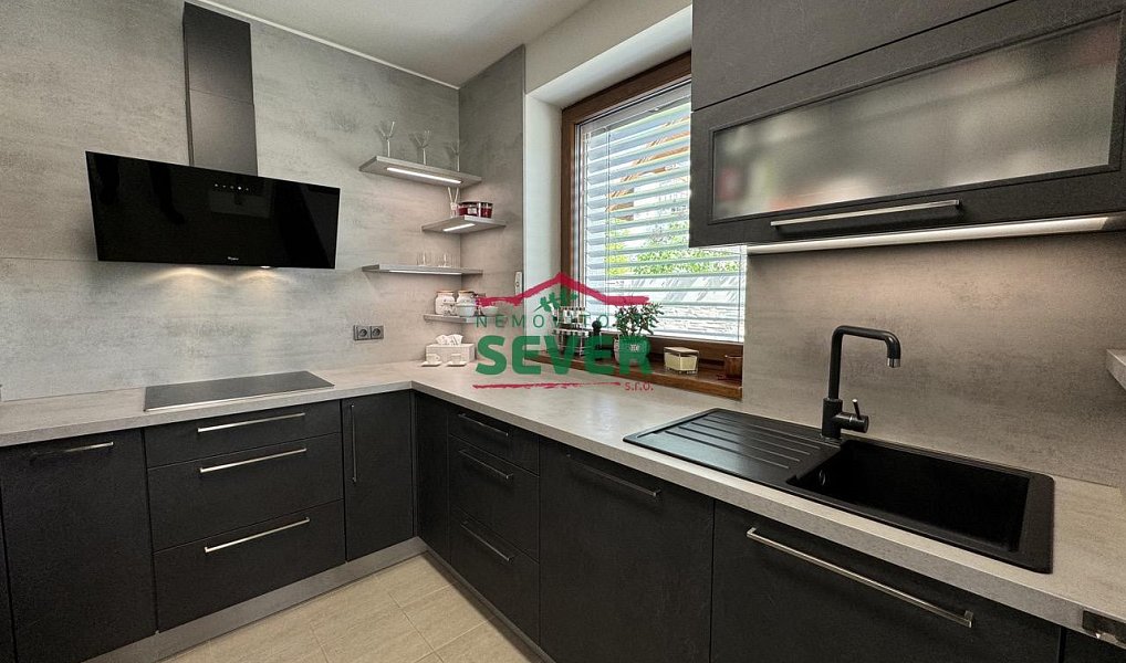 Prodej domu 220 m² s pozemkem 571 m², Praha – náhled fotky 7