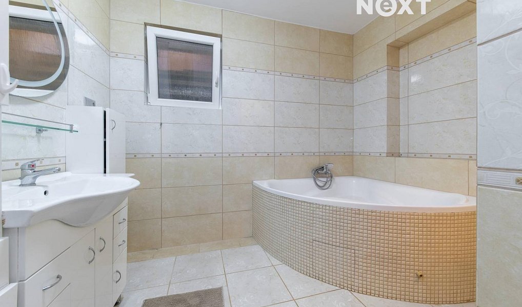 Prodej domu 255 m² s pozemkem 1 620 m², Šumice – náhled fotky 17