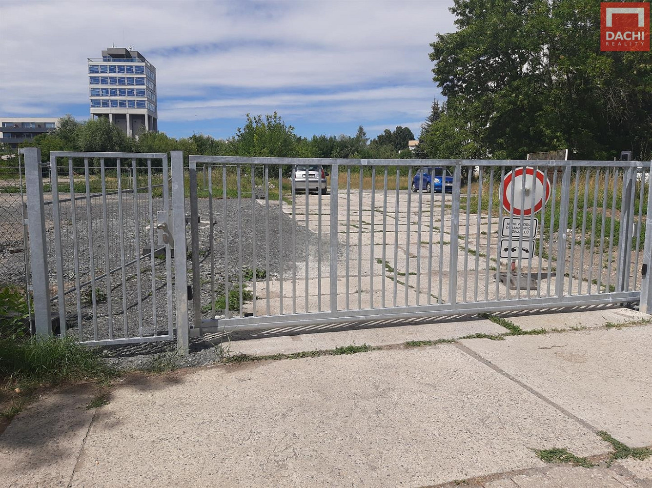 Pronájem parkovacích míst, Olomouc ulice Wellnerova
