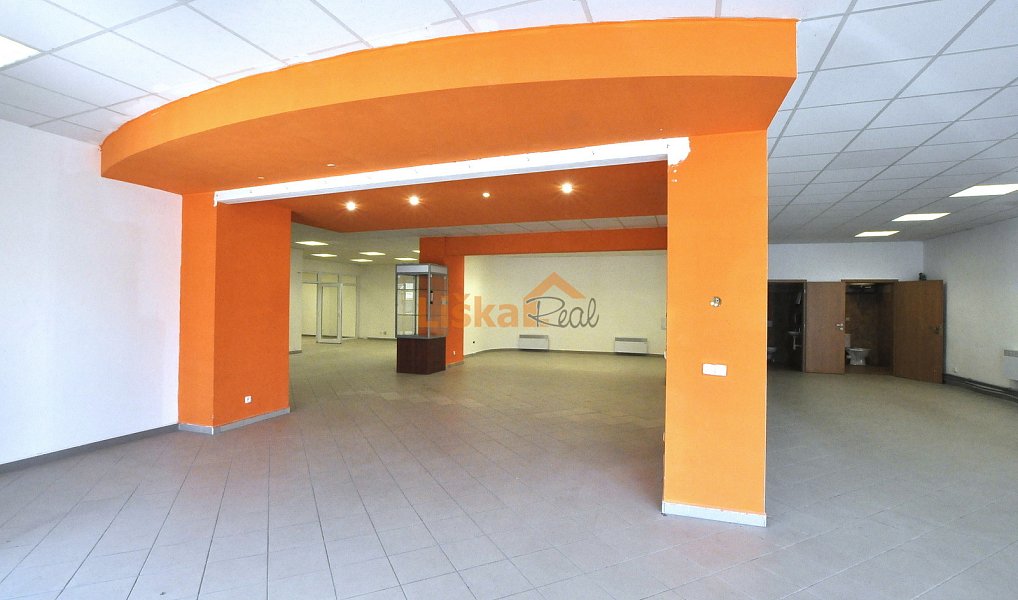 Prodej obchodních prostor 384 m², Břeclav – náhled fotky 2