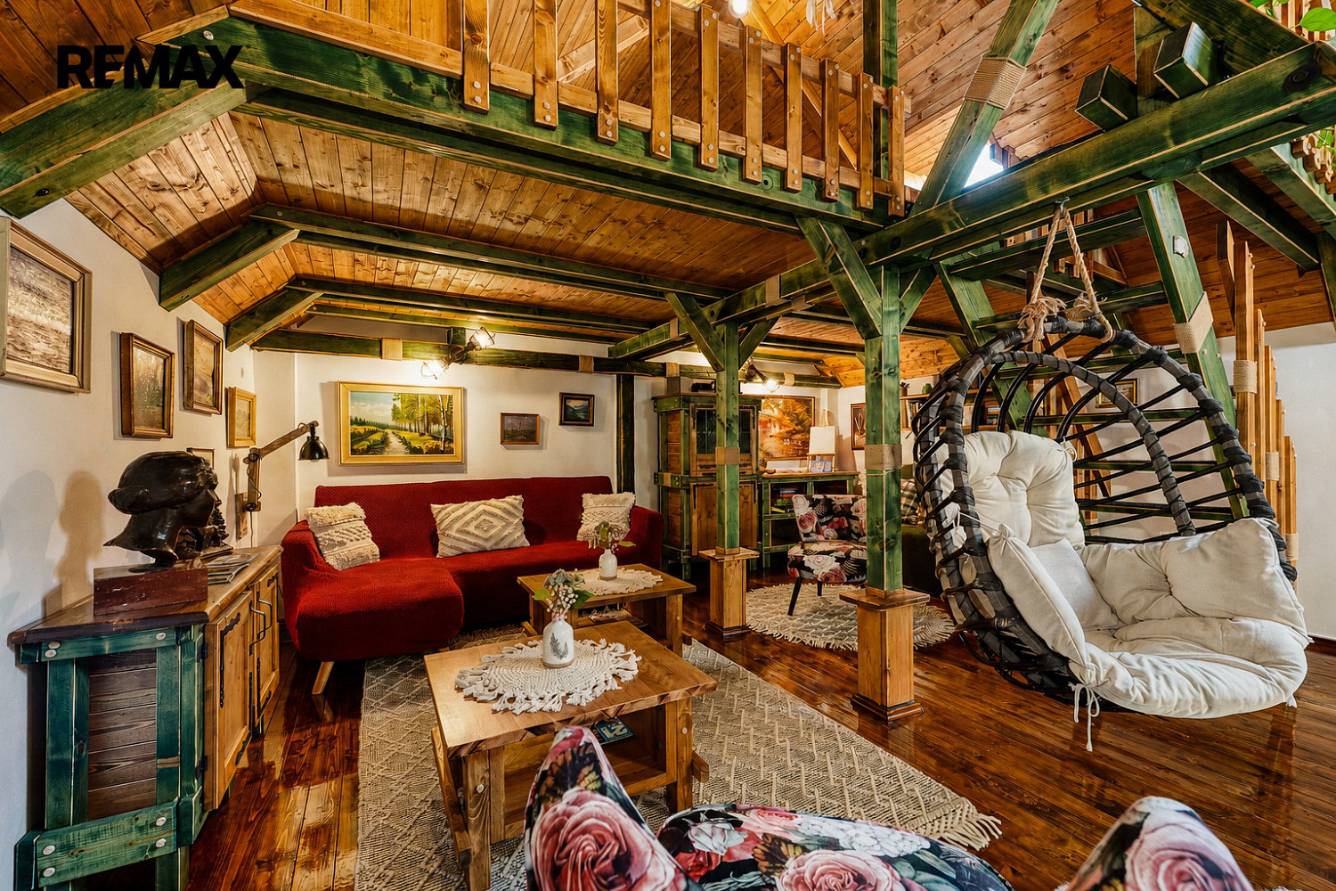Prodej domu 200 m² s pozemkem 152 m² – pohled 3