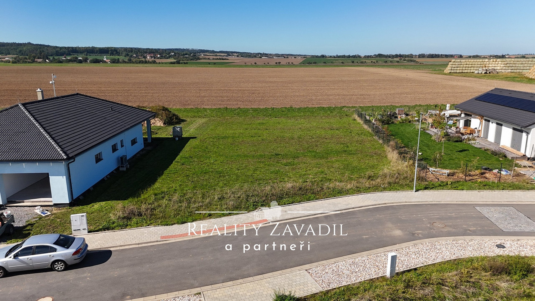 Prodej stavebního pozemku 917 m² – fotografie 4