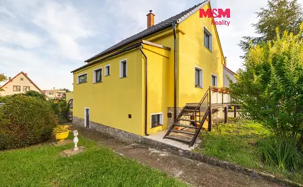 Prodej domu 257 m² s pozemkem 802 m², Spojovací, Rožďalovice, okres Nymburk