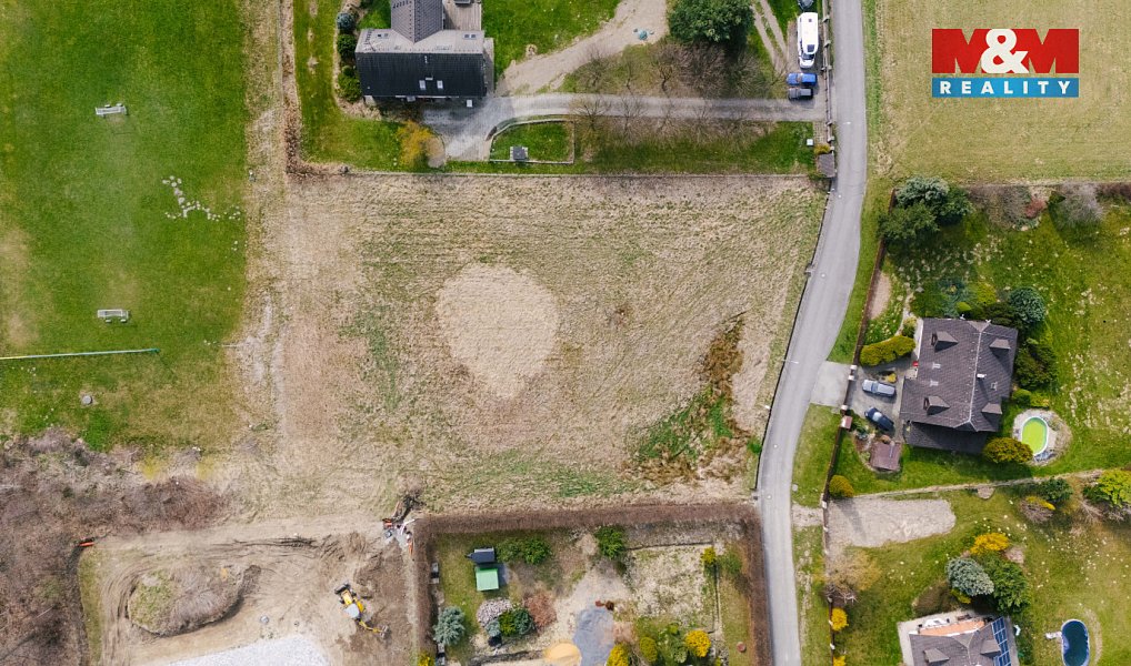 Prodej stavebního pozemku 3 485 m², Malenovice – náhled fotky 2