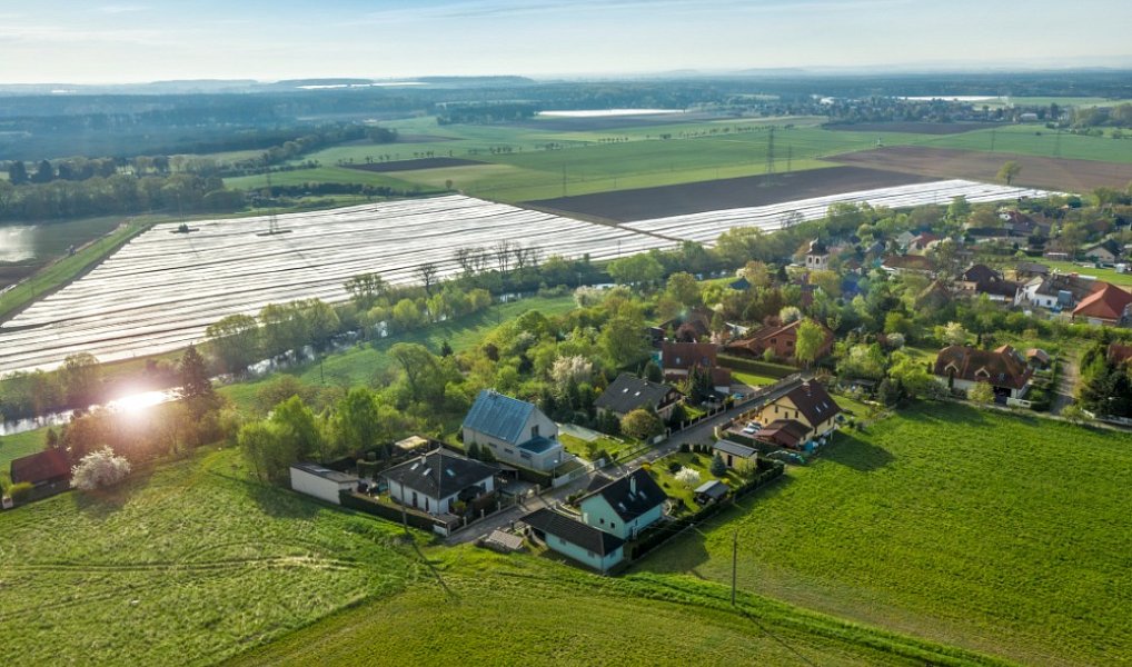 Prodej stavebního pozemku 1 364 m², Skorkov – náhled fotky 5
