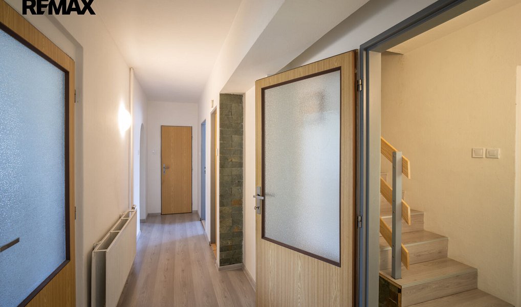 Prodej domu 291 m² s pozemkem 1 086 m², Těrlicko – náhled fotky 17