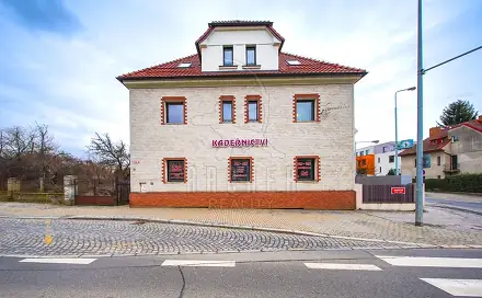 Prodej domu 324 m² s pozemkem 399 m², Kamýcká, Praha 6 - Suchdol