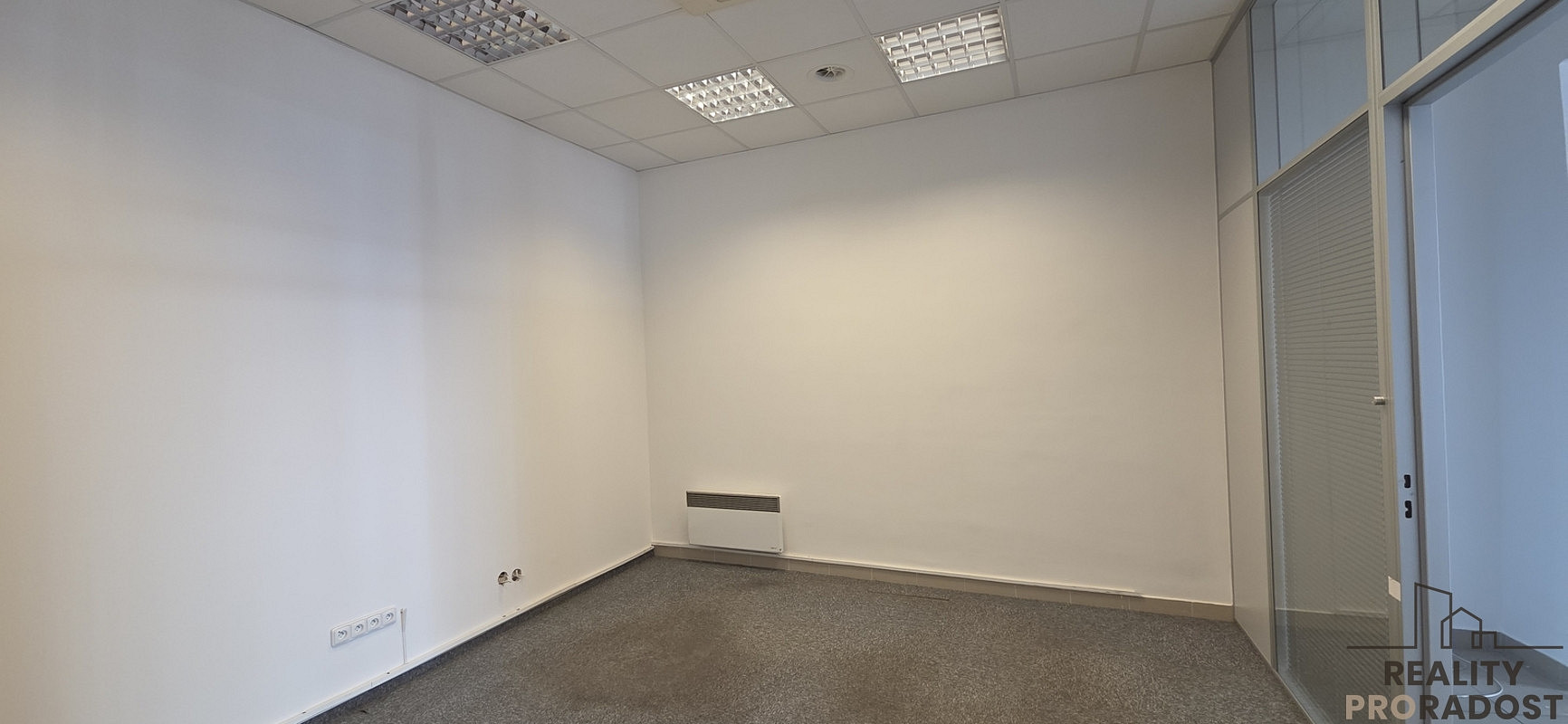 Pronájem obchodních prostor 110 m² – fotografie 5