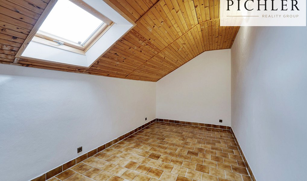 Prodej domu 320 m² s pozemkem 1 660 m², Tymákov – náhled fotky 29