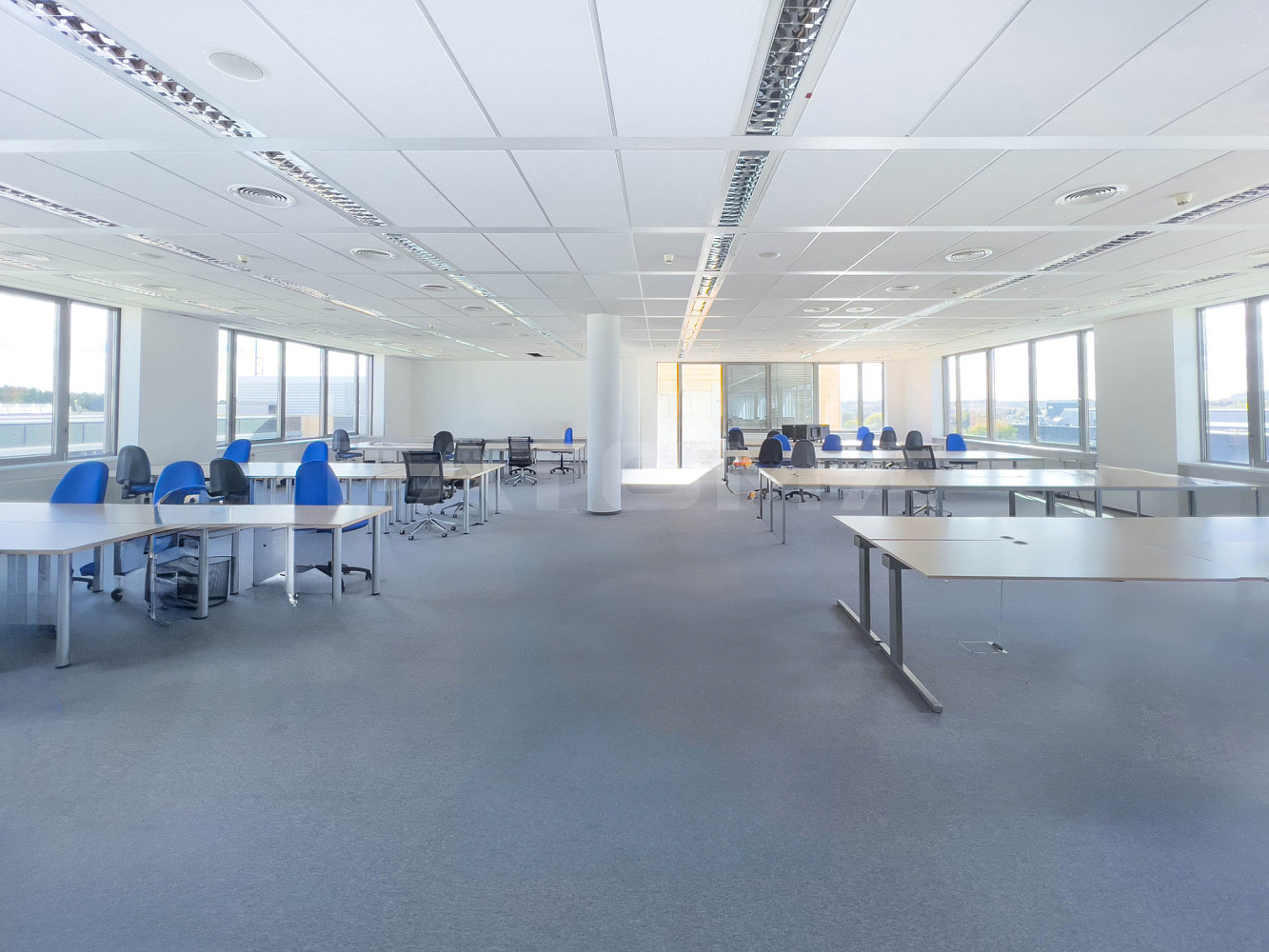 Pronájem kanceláře 1 261 m² – fotografie 5