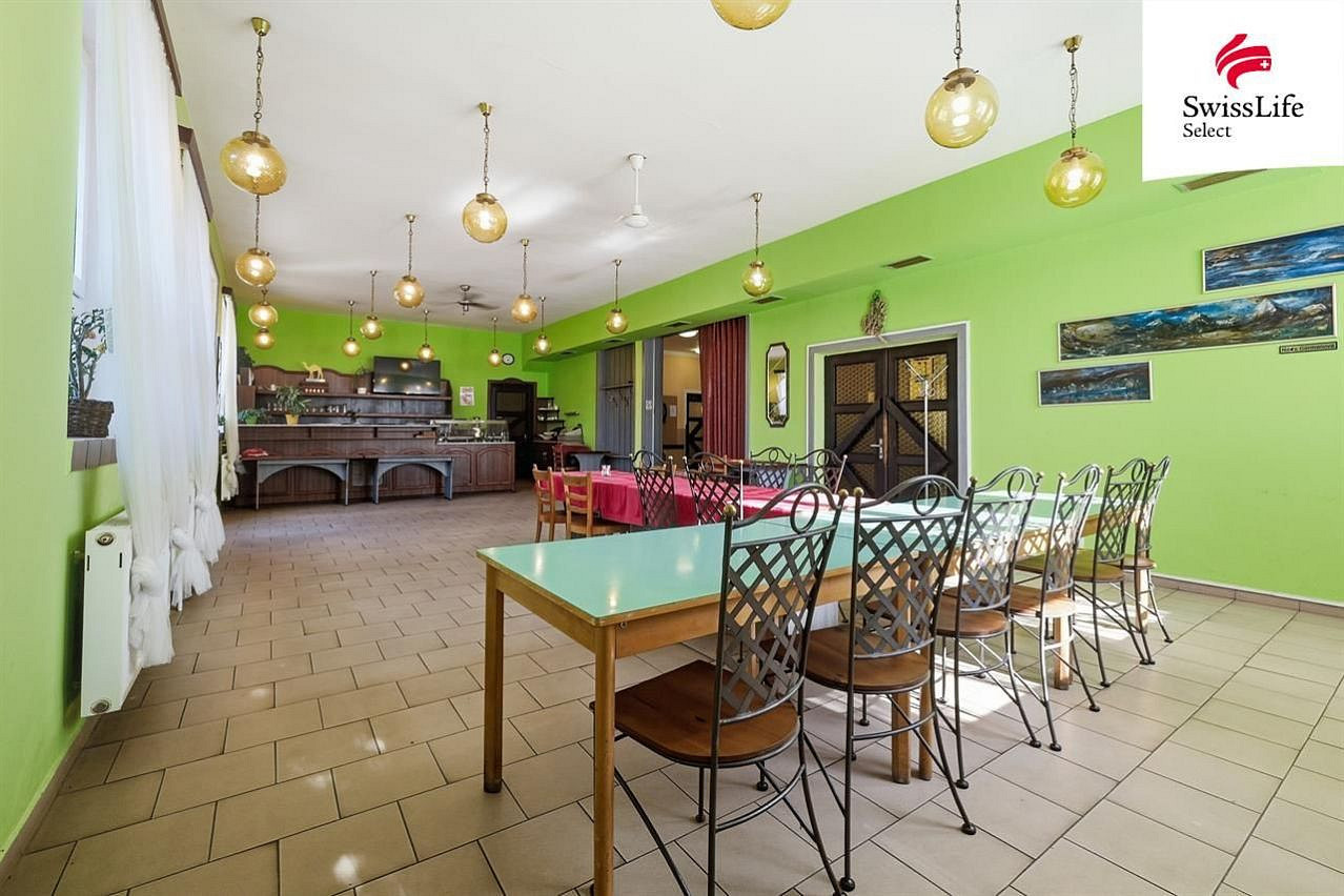 Prodej ubytovacího objektu 835 m²