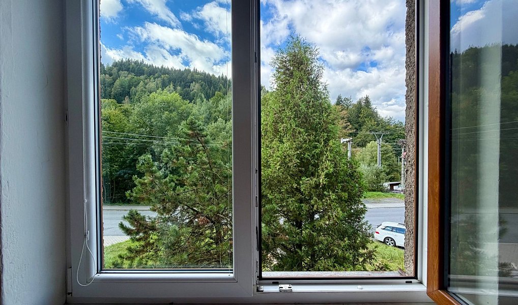 Pronájem bytu 3+1 83 m², Rožnov pod Radhoštěm – náhled fotky 11