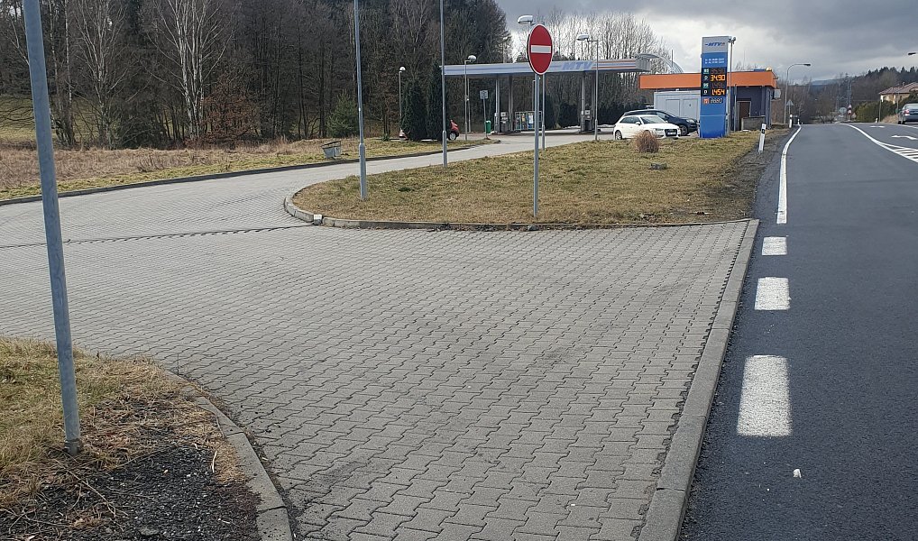 Prodej obchodních prostor 250 m², Nová Role – náhled fotky 6