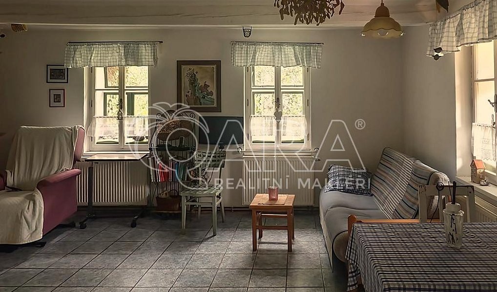 Prodej domu 100 m² s pozemkem 2 876 m², Lično – náhled fotky 5