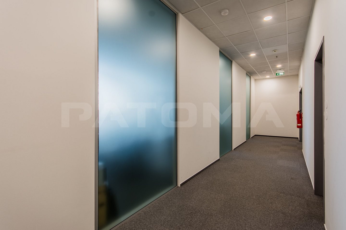 Pronájem kanceláře 734 m² – fotografie 2
