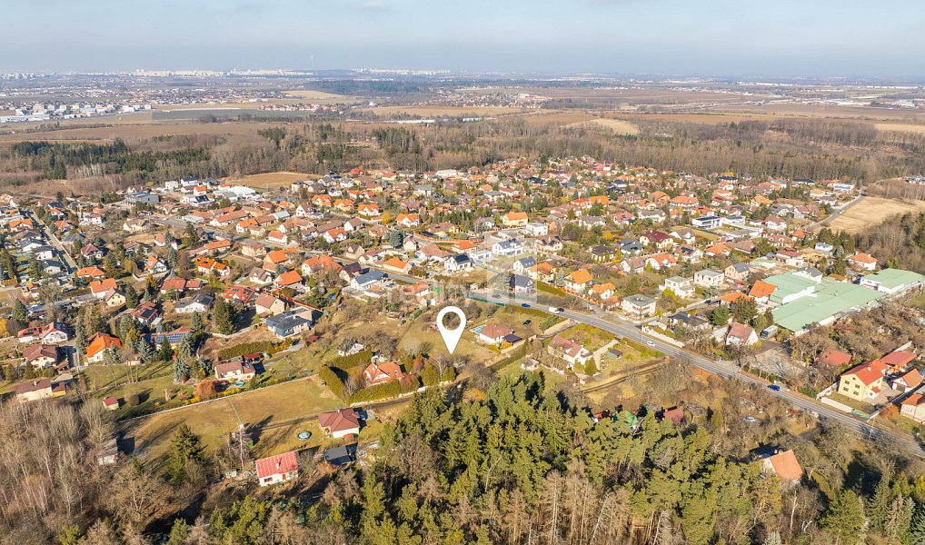 Prodej stavebního pozemku 1 151 m², Jesenice – náhled fotky 11