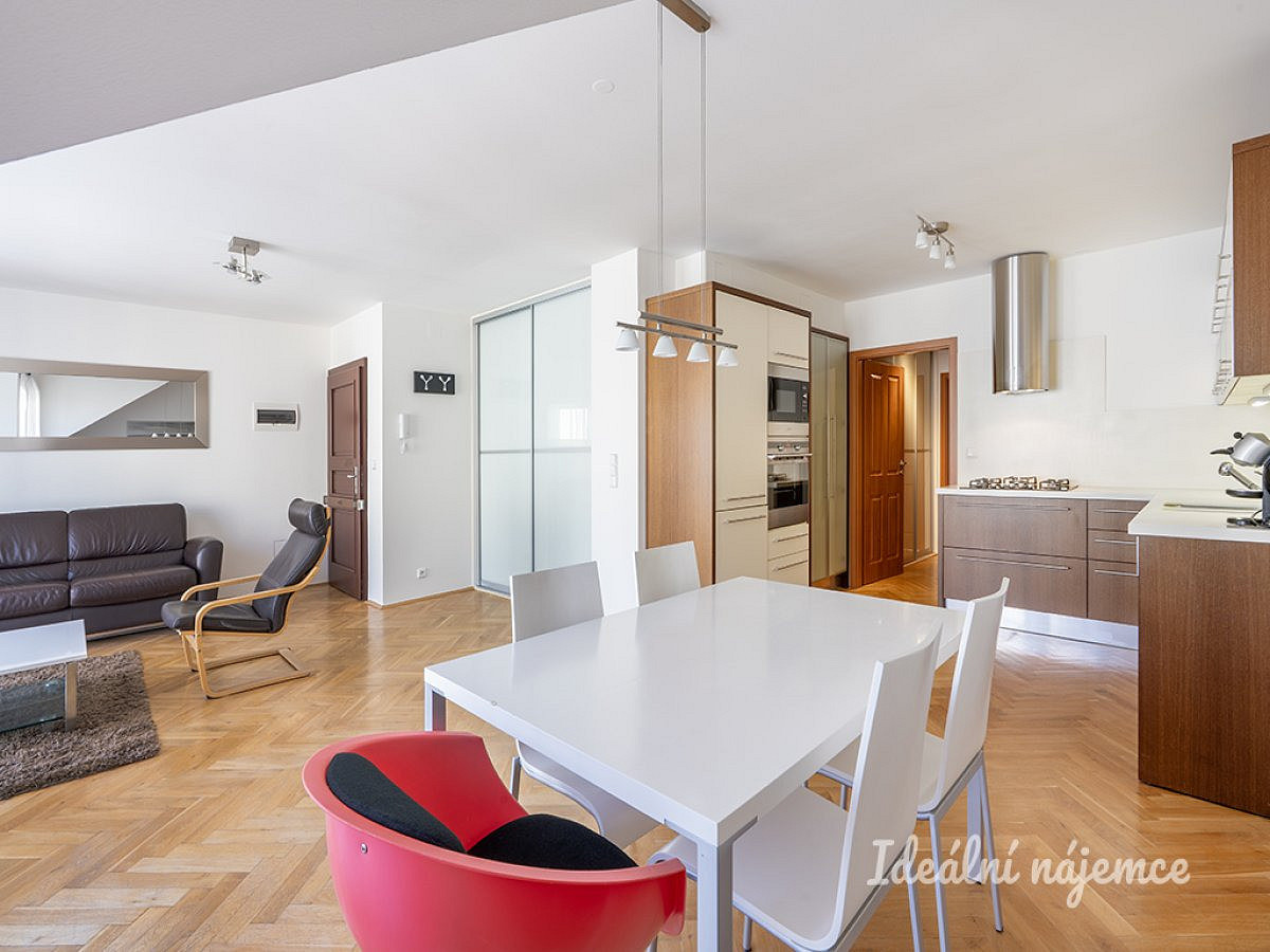 Pronájem bytu 2+kk 69 m² – pohled 5
