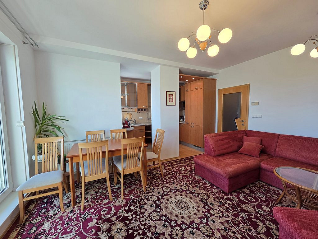 Pronájem bytu 2+kk 57 m² – fotografie 2