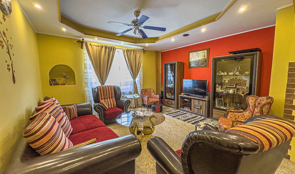 Prodej domu 180 m², Krupka – náhled fotky 3