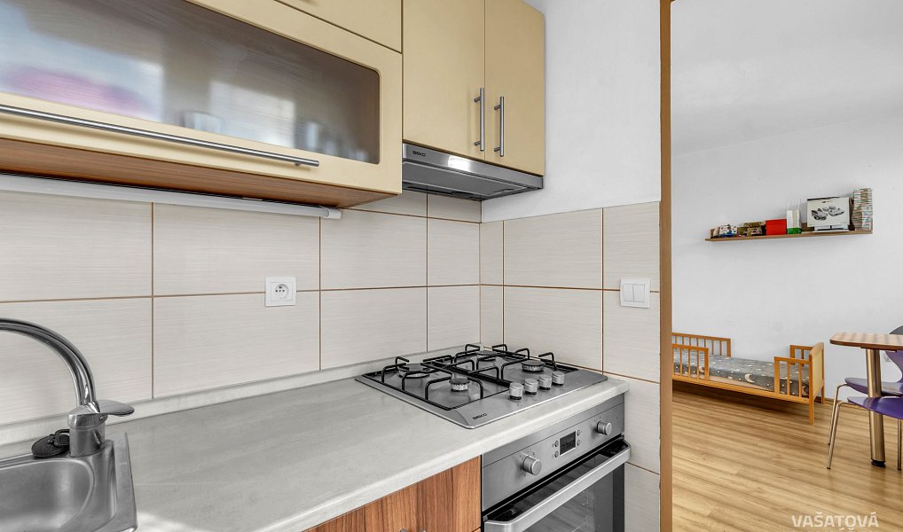Prodej bytu 1+kk 28 m², Hradec Králové – náhled fotky 5