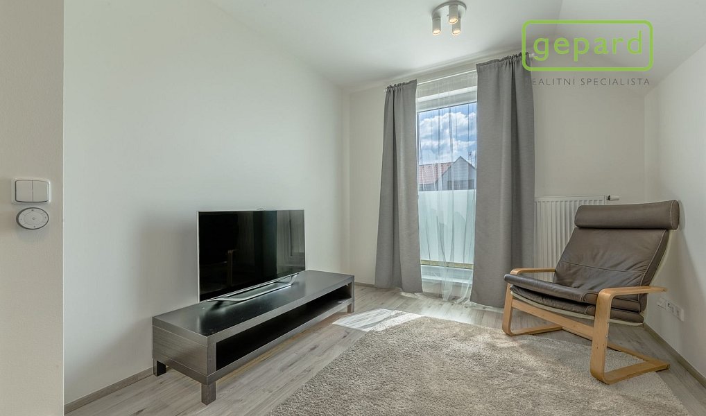 Prodej domu 117 m² s pozemkem 323 m², Drahelčice – náhled fotky 12