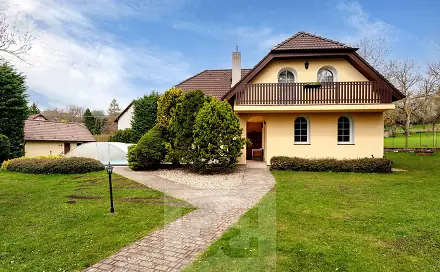 Prodej domu 170 m² s pozemkem 1 332 m², U Stájí, Kunice - Všešímy, okres Praha-východ