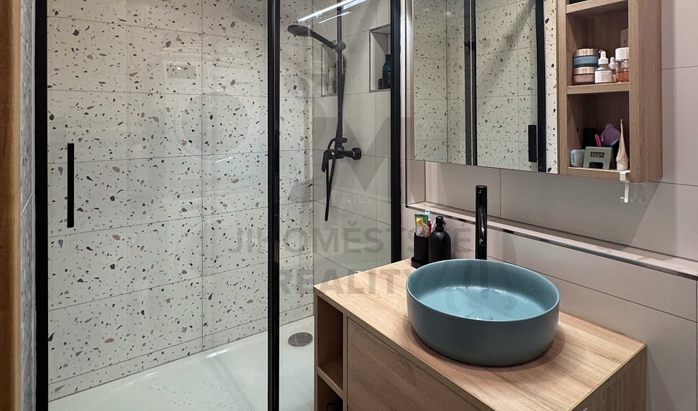 Prodej bytu 2+kk 50 m², Praha – náhled fotky 3