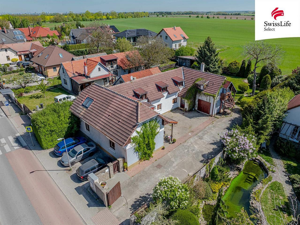 Prodej domu 336 m² s pozemkem 996 m² – fotografie 2
