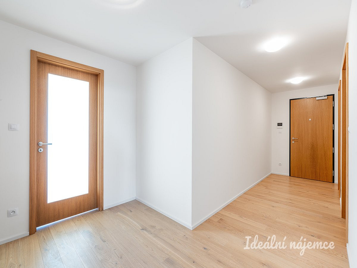 Pronájem bytu 3+kk 92 m² – fotografie 5