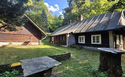 Prodej chaty/chalupy 262 m² s pozemkem 2 542 m², Komorní Lhotka, okres Frýdek-Místek