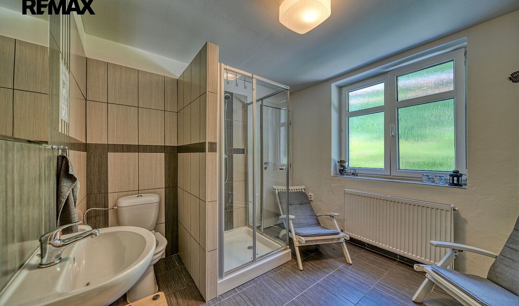 Prodej domu 215 m² s pozemkem 987 m², Radvanice – náhled fotky 7
