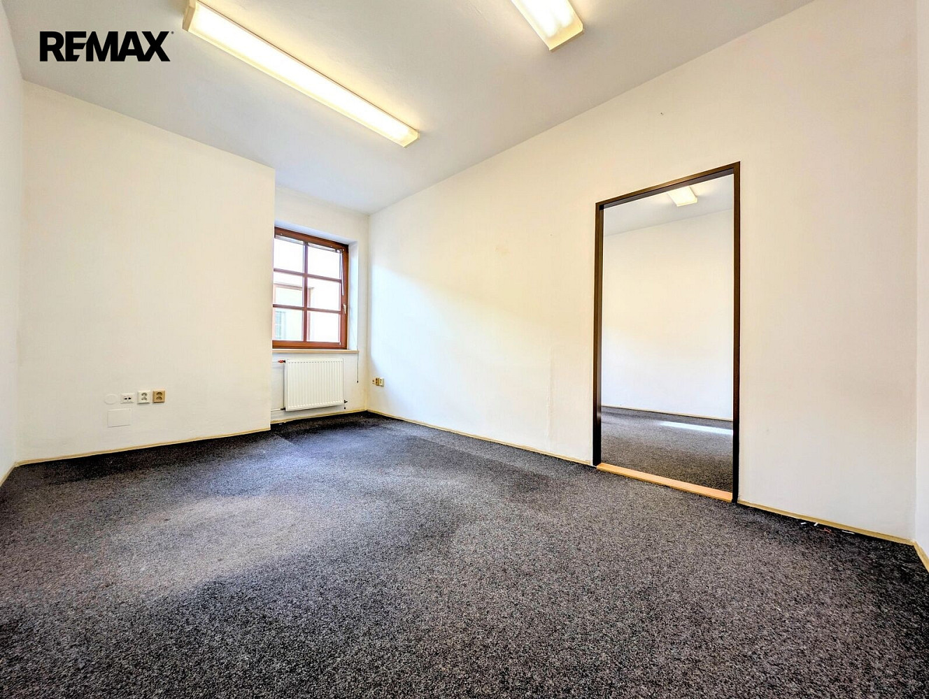 Pronájem kanceláře 20 m² – fotografie 4