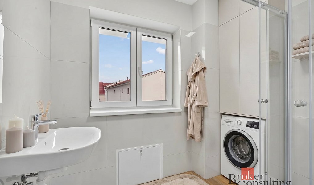 Pronájem bytu 1+kk 50 m², Valtice – náhled fotky 6