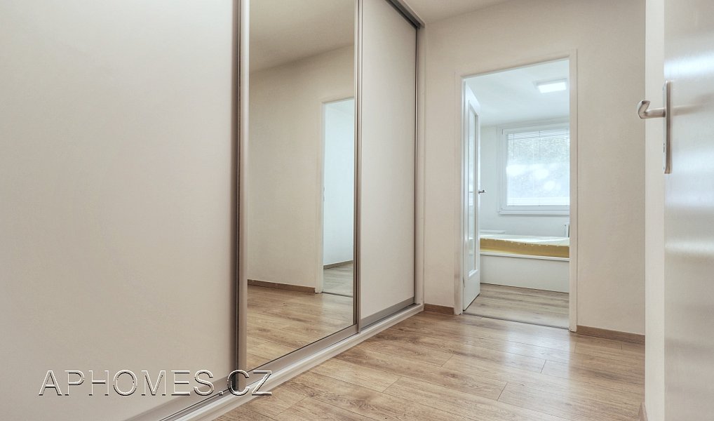 Pronájem bytu 2+kk 40 m², Praha – náhled fotky 7