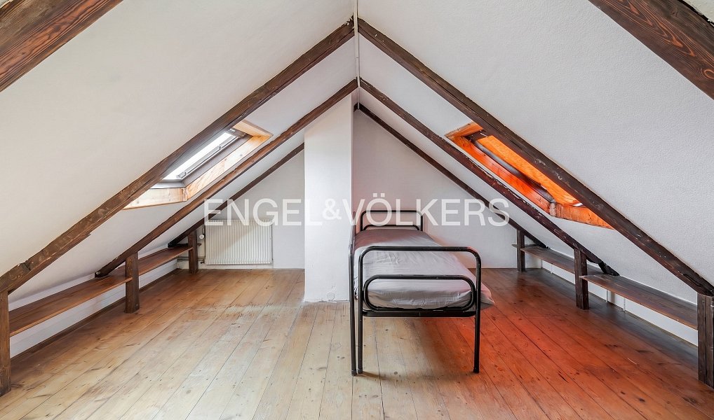 Pronájem domu 196 m² s pozemkem 382 m², Praha – náhled fotky 10