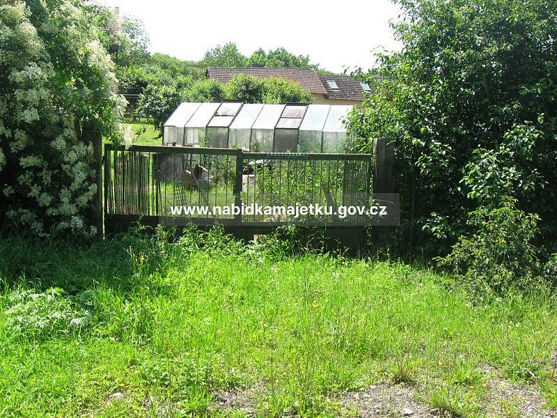 Prodej zahrady 553 m² – pohled 3