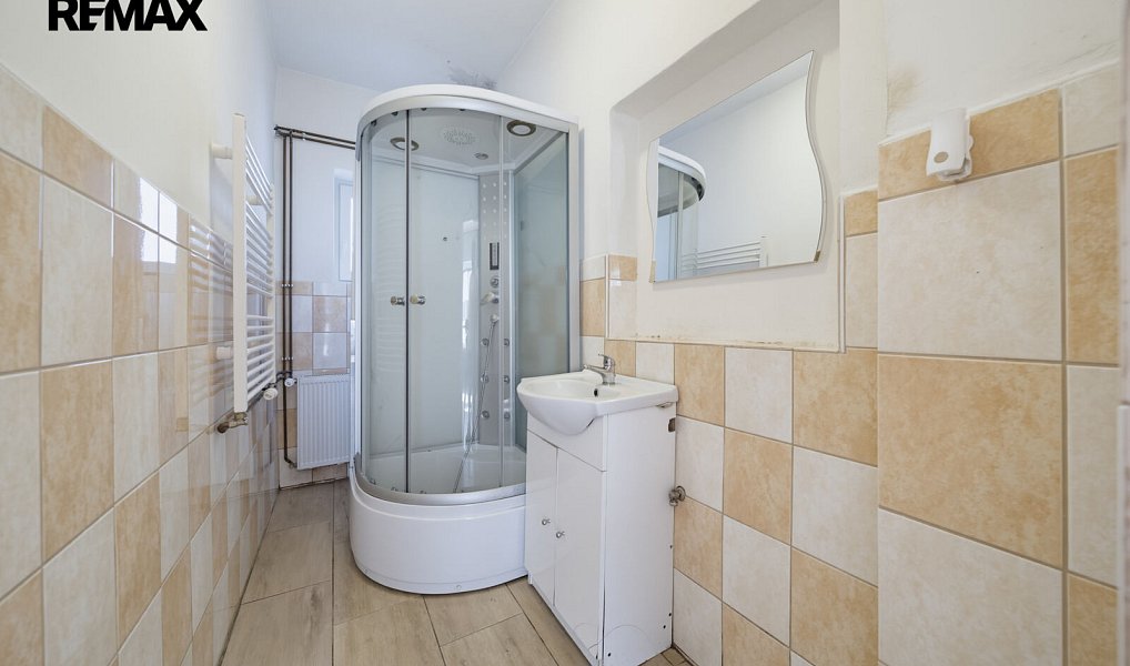 Prodej domu 246 m² s pozemkem 172 m², Aš – náhled fotky 14