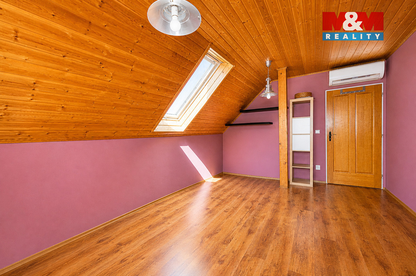 Prodej domu 156 m² s pozemkem 910 m² – další