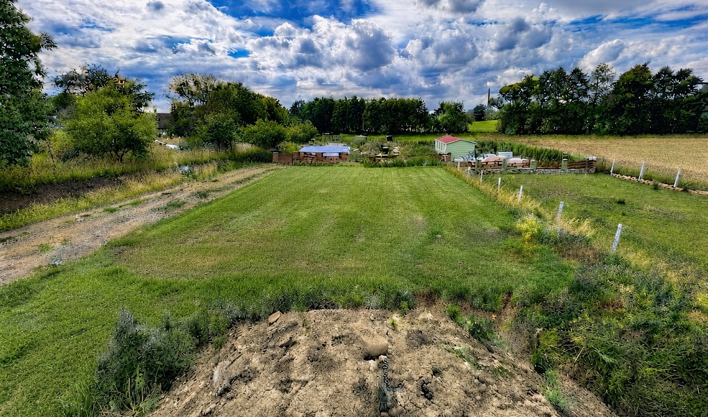 Prodej stavebního pozemku 900 m², Nový Bydžov – náhled fotky 3