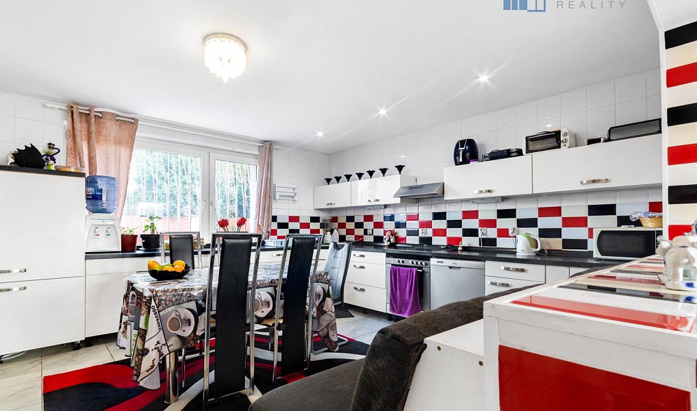Prodej domu 252 m² s pozemkem 1 468 m², Teplice – náhled fotky 2