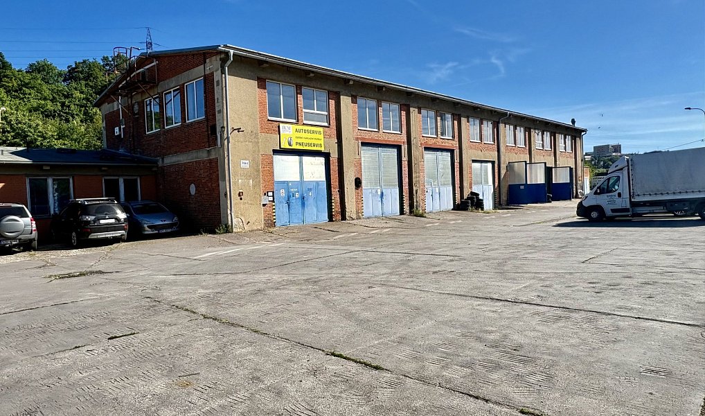 Pronájem komerčního objektu (jiného typu) 888 m², Zlín – náhled fotky 11